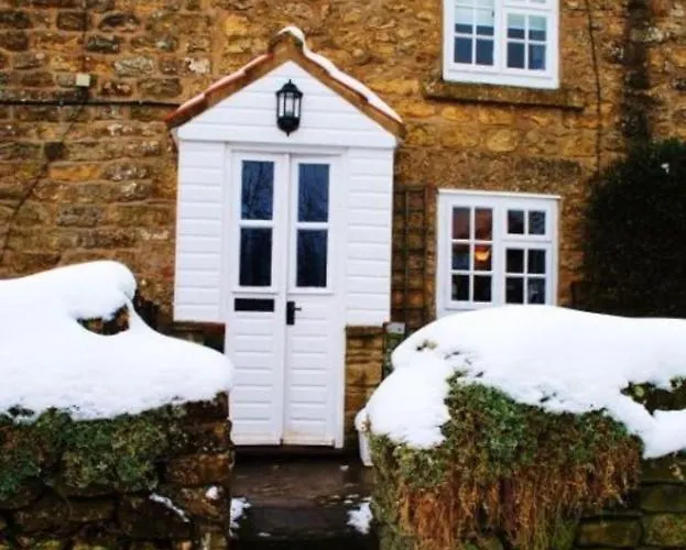 Cozy Retreat Near Historic York