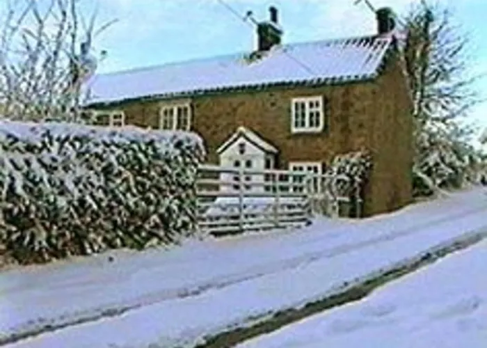 Cozy Retreat Near Historic Vakantiehuis York