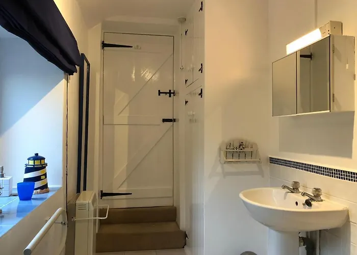 Vakantiehuis Cozy Retreat Near Historic